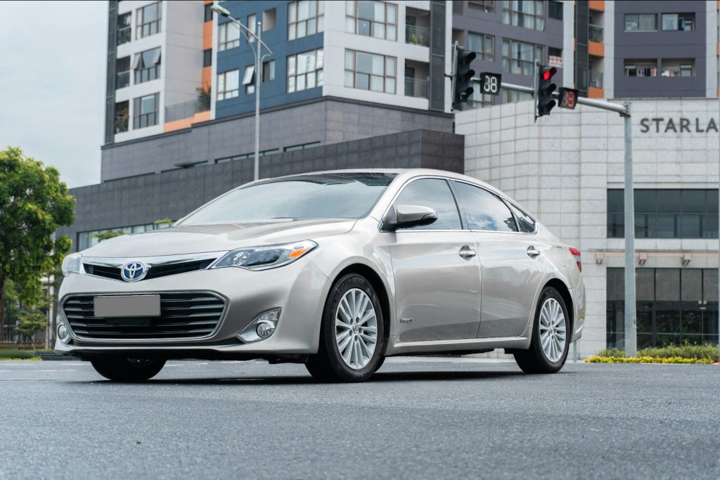 2015 Toyota Avalon Hybrid XLE
